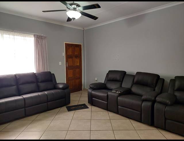 2 BEDROOM TOWNHOUSE FOR SALE IN RIVERSDALE